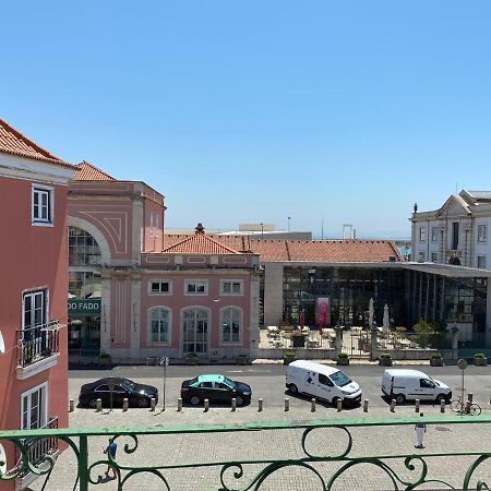 Alfama Apartment With Balcony Lisbon Exterior photo