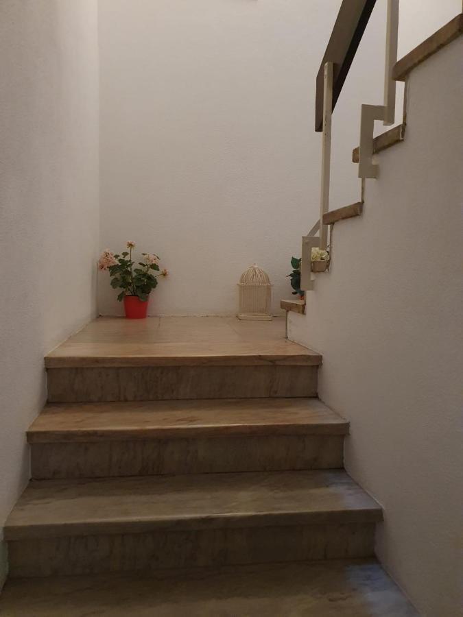 Alfama Apartment With Balcony Lisbon Exterior photo
